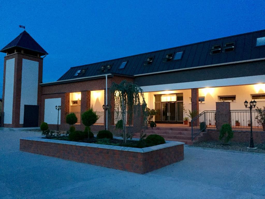 Guest House Hodus Vydrany Esterno foto